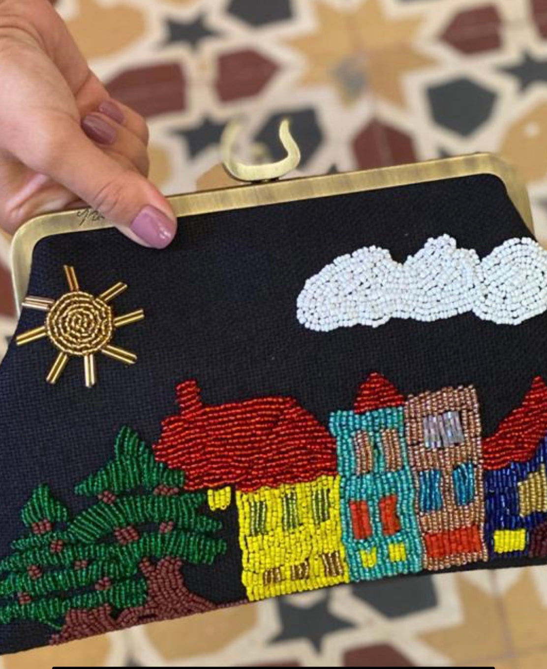 Village Clutch (Black)