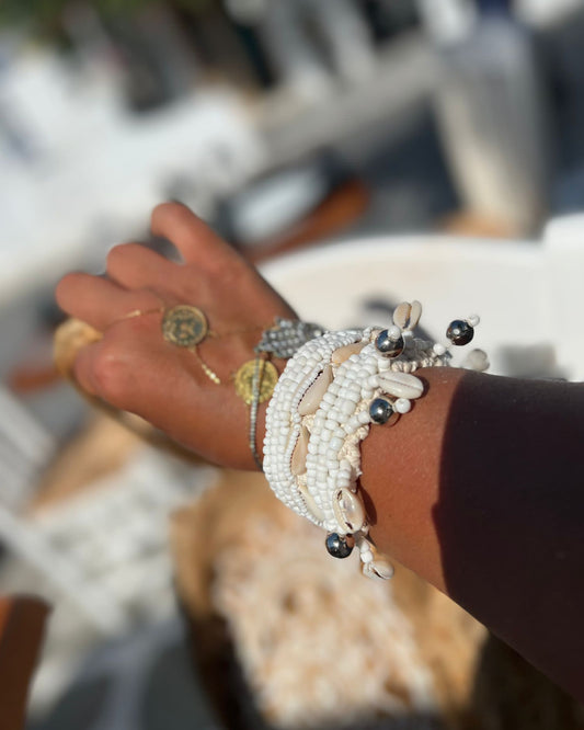 Seashell Bracelet (White)